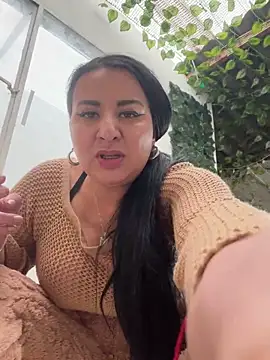 Abril Luv online show from 18, 3, 2025