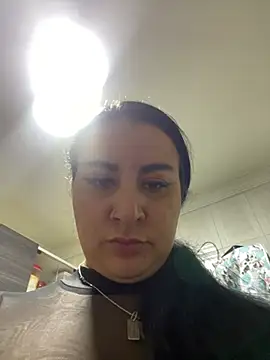 Abril Luv online show from 22, 3, 2025