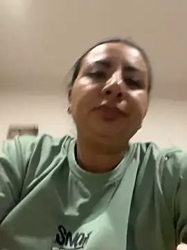 Abril Luv online show from 21, 9, 2025