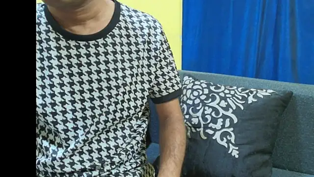 Cute boy2000 online show from 1, 3, 2026