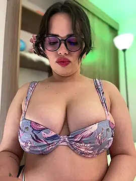 Snapshot of andra_rose chatting on 9, 1, 2025 andra rose online show from 9, 1, 2025