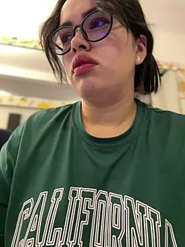 Snapshot of andra_rose chatting on 24, 1, 2025 andra rose online show from 24, 1, 2025