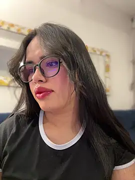 Snapshot of andra_rose chatting on 29, 1, 2025 andra rose online show from 29, 1, 2025