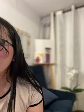 Snapshot of andra_rose chatting on 2, 3, 2025 andra rose online show from 2, 3, 2025