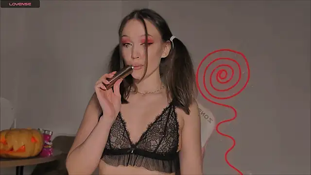 Snapshot of Amelia_Lein chatting on 31, 10, 2025 Amelia Lein online show from 31, 10, 2025