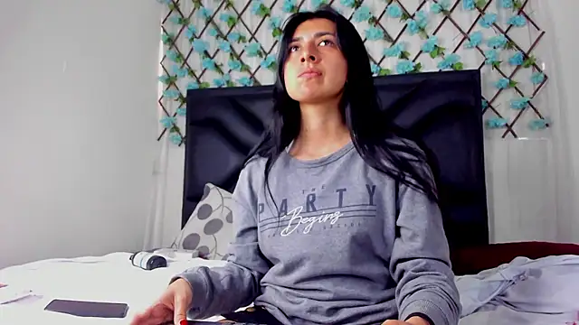 EmmaWilliamss online show from 4, 4, 2026