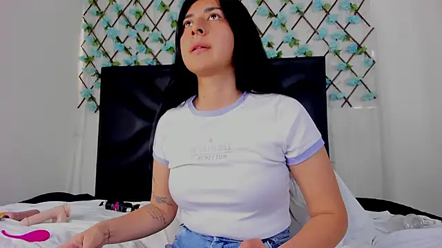 EmmaWilliamss online show from 20, 5, 2026