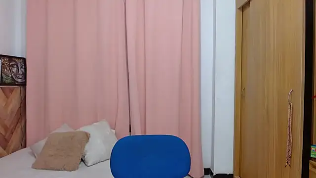 Snapshot of nickyCollins chatting on 8, 2, 2026 nickyCollins online show from 8, 2, 2026