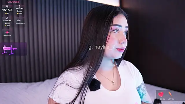 Snapshot of haylie_ chatting on 23, 6, 2026 haylie online show from 23, 6, 2026