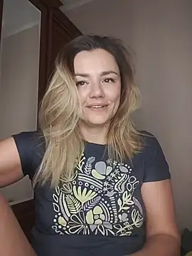 KrissSexi online show from 6, 11, 2025