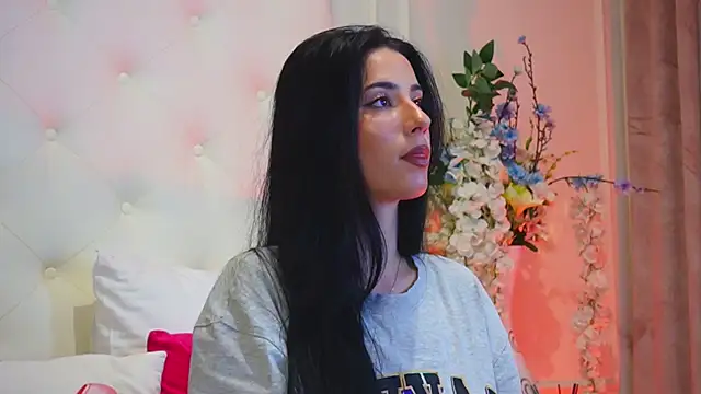 AmeliaJune online show from 9, 4, 2026