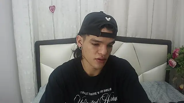 AlbertBernal69 online show from 19, 3, 2025