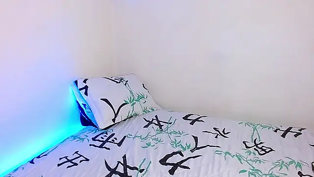 Mehottie29 online show from 4, 10, 2025