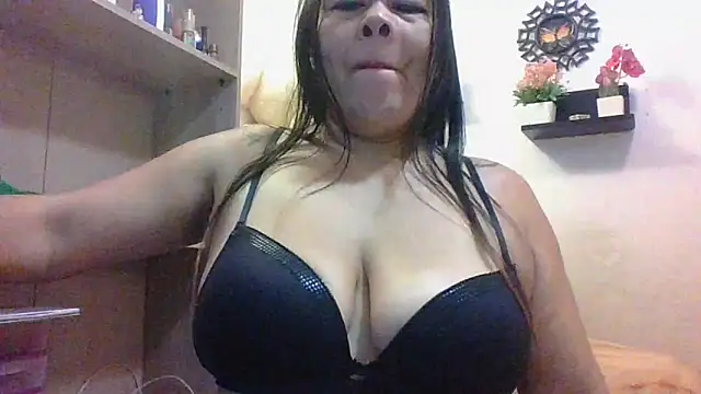 ChiaraFioree online show from 9, 10, 2025