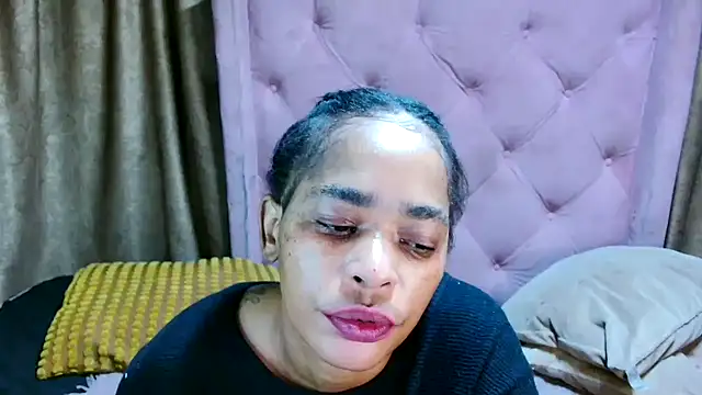 Snapshot of AFRICANGODDESSXXX chatting on 7, 5, 2026 AFRICANGODDESSXXX online show from 7, 5, 2026