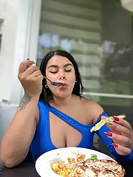 Insane Issa online show from 9, 2, 2026