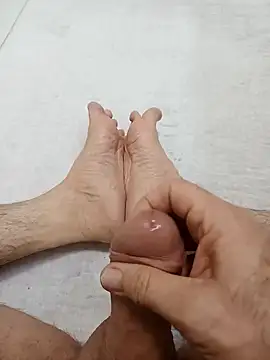 Snapshot of Hardapple01 chatting on 14, 12, 2024 Hardapple01 online show from 14, 12, 2024