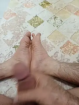 Snapshot of Hardapple01 chatting on 12, 1, 2025 Hardapple01 online show from 12, 1, 2025