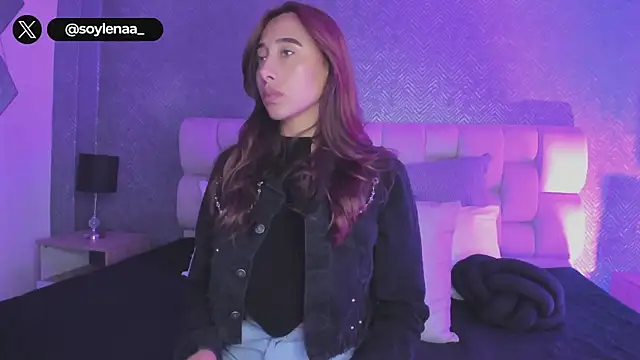 Snapshot of lena_banks chatting on 13, 10, 2025 lena banks online show from 13, 10, 2025