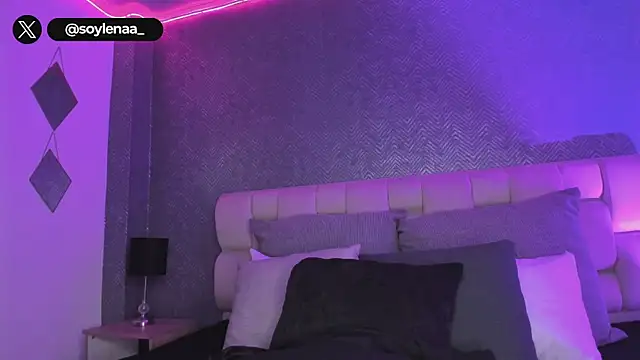 Snapshot of lena_banks chatting on 3, 11, 2025 lena banks online show from 3, 11, 2025