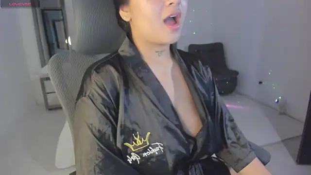 LunaBaker-1 online show from 7, 2, 2025