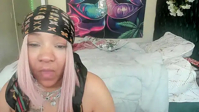 YasmineMinaj online show from 14, 4, 2026