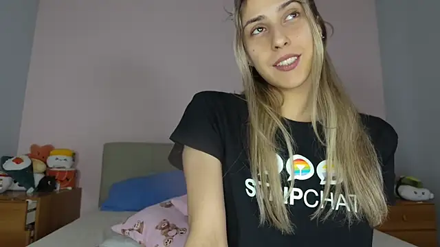 Chiara 2002 online show from 7, 6, 2026