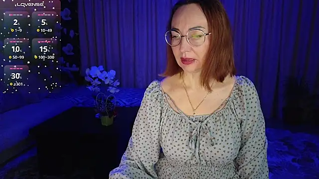 Snapshot of LybovNTV chatting on 2, 2, 2025 LybovNTV online show from 2, 2, 2025