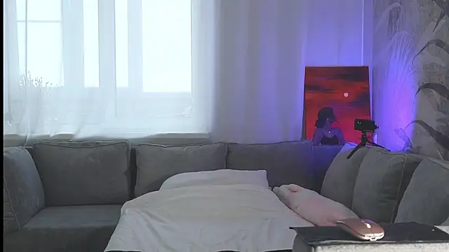 lily  foster online show from 13, 2, 2025