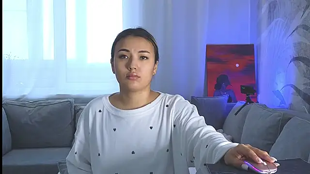 lily  foster online show from 17, 2, 2025