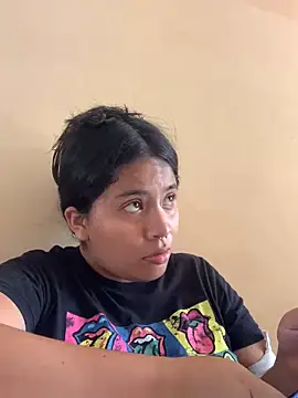 Snapshot of moncerrat_luna chatting on 3, 12, 2024 moncerrat luna online show from 3, 12, 2024