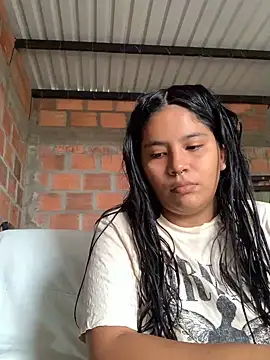 Snapshot of moncerrat_luna chatting on 12, 12, 2024 moncerrat luna online show from 12, 12, 2024