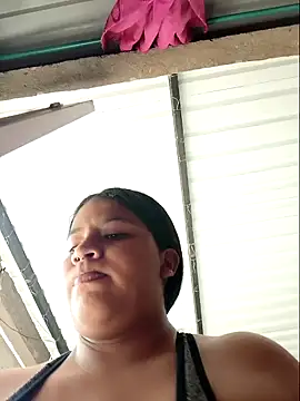 Snapshot of moncerrat_luna chatting on 18, 12, 2024 moncerrat luna online show from 18, 12, 2024