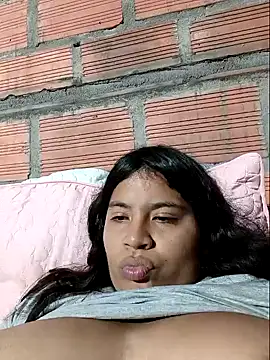 Snapshot of moncerrat_luna chatting on 9, 1, 2025 moncerrat luna online show from 9, 1, 2025