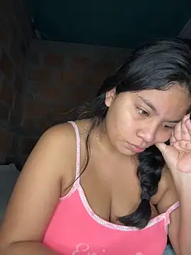 Snapshot of moncerrat_luna chatting on 24, 1, 2025 moncerrat luna online show from 24, 1, 2025