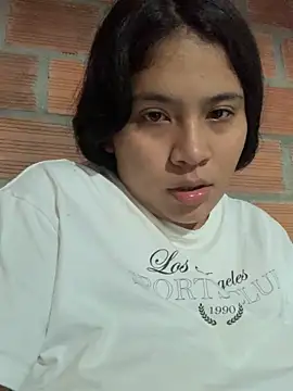 Snapshot of moncerrat_luna chatting on 1, 2, 2025 moncerrat luna online show from 1, 2, 2025