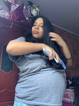 Snapshot of moncerrat_luna chatting on 28, 9, 2025 moncerrat luna online show from 28, 9, 2025