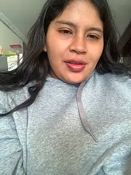 Snapshot of moncerrat_luna chatting on 7, 10, 2025 moncerrat luna online show from 7, 10, 2025