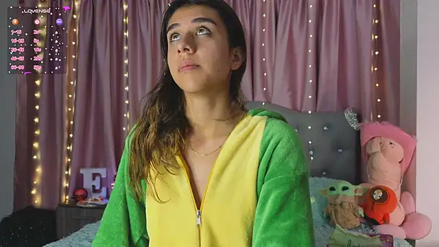 Emiily Scott1 online show from 25, 1, 2025