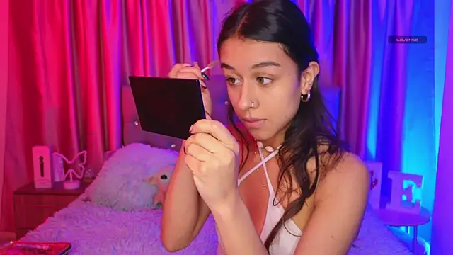 Emiily Scott1 online show from 8, 4, 2026