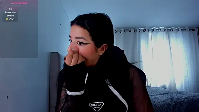 aliice walker  online show from 25, 3, 2026