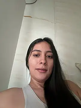 Sophie  Foxxx online show from 18, 4, 2026