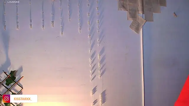 Snapshot of kisstarxxx chatting on 24, 9, 2025 kisstarxxx online show from 24, 9, 2025