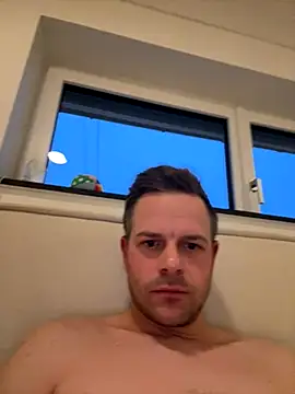 Danii0790 online show from 3, 12, 2025