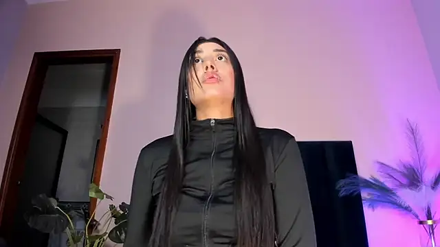 NoraDasilva online show from 8, 4, 2026