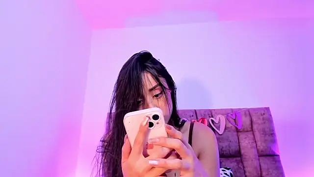 Snapshot of NoraDasilva chatting on 27, 5, 2026 NoraDasilva online show from 27, 5, 2026