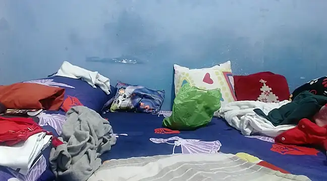 ebony cristal1 online show from 12, 2, 2025