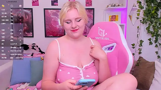 art lovee online show from 25, 9, 2025