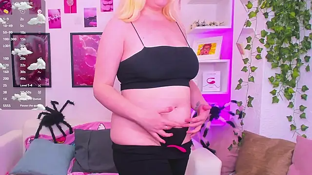 art lovee online show from 8, 11, 2025