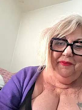 Snapshot of Merilulla chatting on 3, 3, 2026 Merilulla online show from 3, 3, 2026